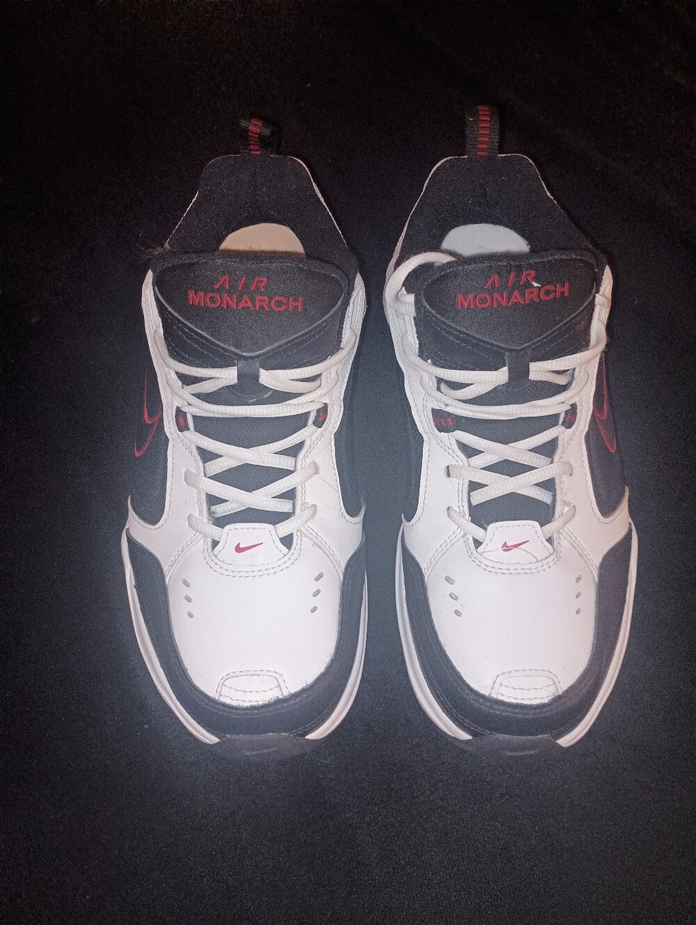 Mens Nike Air Monarch IV Red, Black & White Size 10M In Box Never Worn - Picture 7 of 8